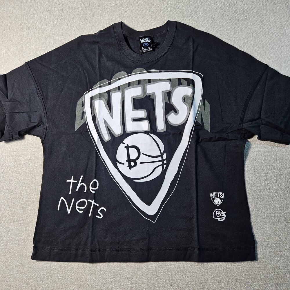 Shoe Palace Brooklyn Nets NBA Oversized Shirt Mens Medium NWT Licensed